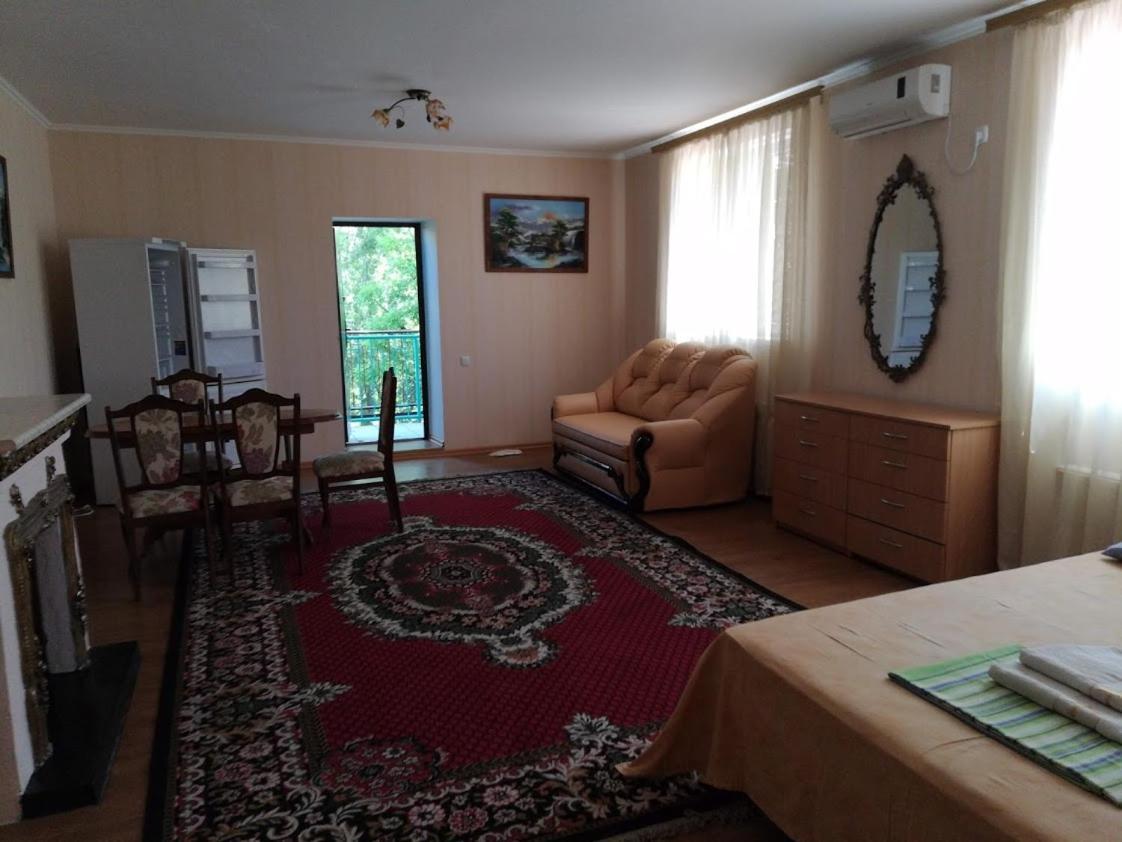 Apartments Kamanina Street Одеса Екстер'єр фото